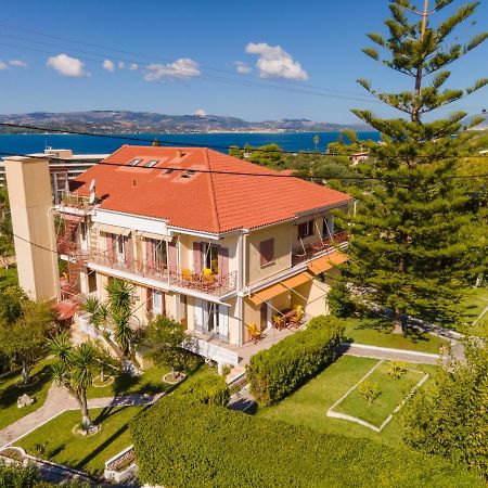 לאסי Lorenzo House Apartments מראה חיצוני תמונה