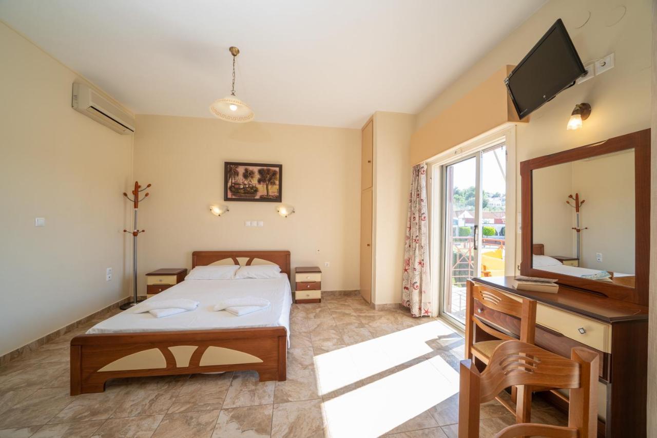 לאסי Lorenzo House Apartments מראה חיצוני תמונה