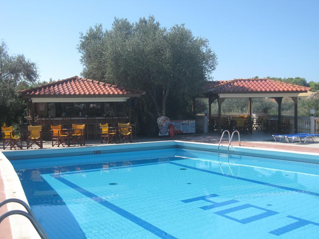 לאסי Lorenzo House Apartments מראה חיצוני תמונה