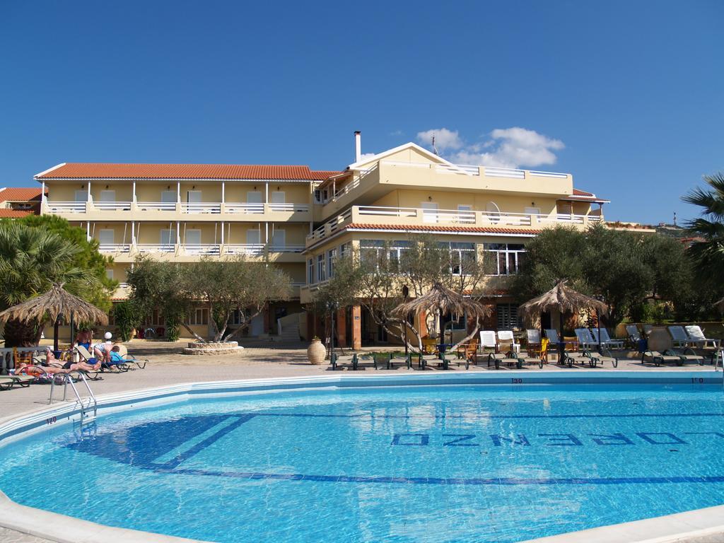 לאסי Lorenzo House Apartments מראה חיצוני תמונה