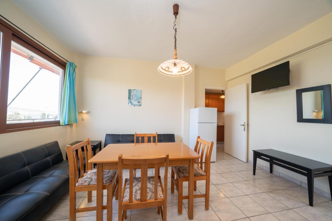 לאסי Lorenzo House Apartments מראה חיצוני תמונה