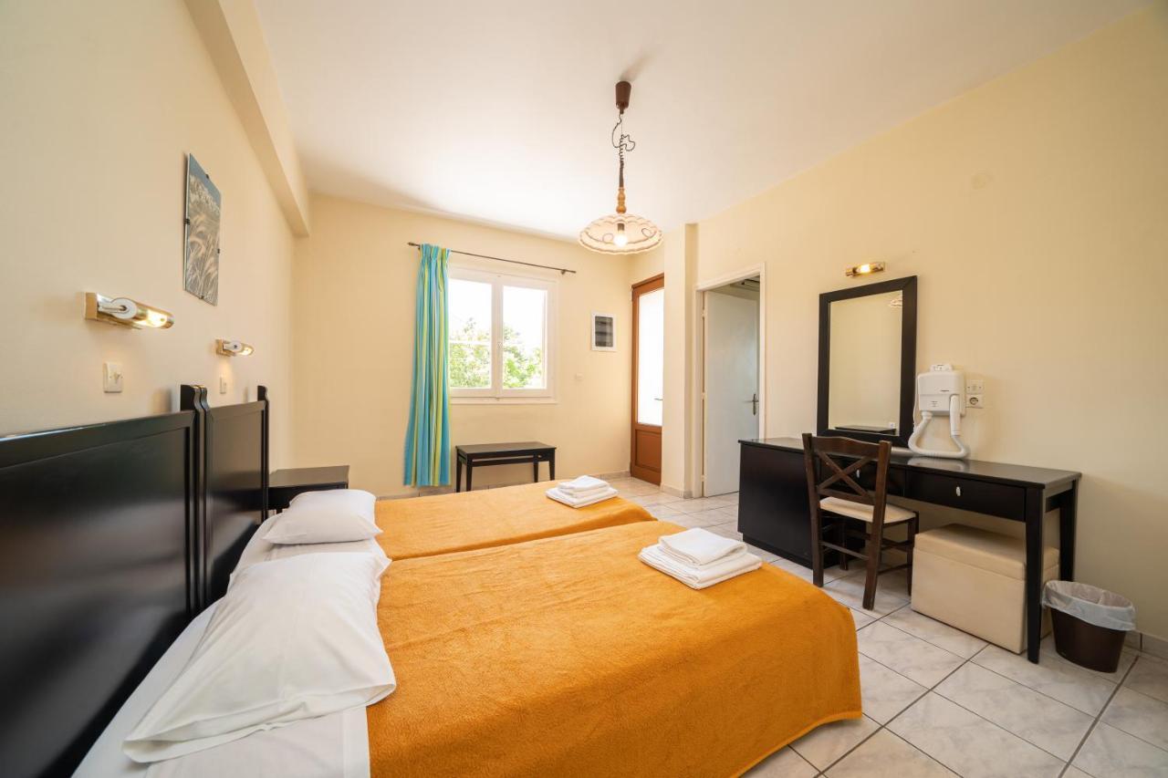 לאסי Lorenzo House Apartments מראה חיצוני תמונה
